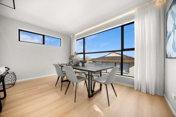 1 Selwyn Crescent Forrest Hill_7