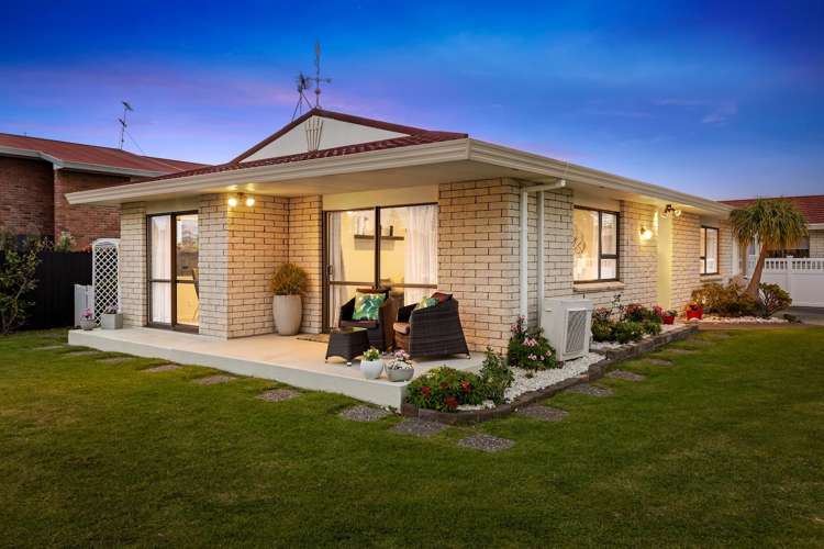 Flat 1/20 Pine Road Orewa_4