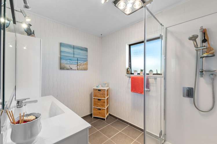 19A Litchfield Place Clarks Beach_11