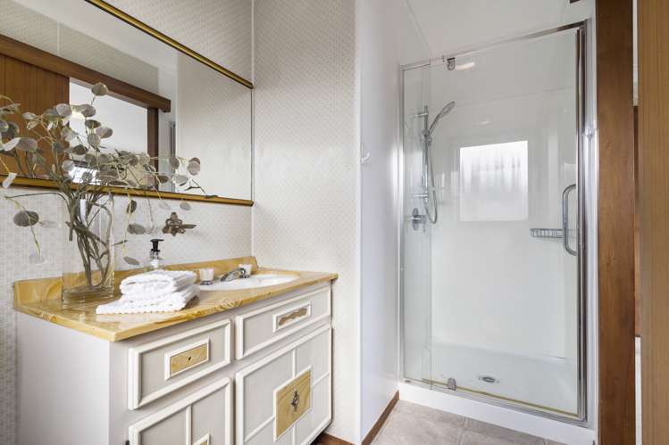 114 Bramley Drive Farm Cove_19