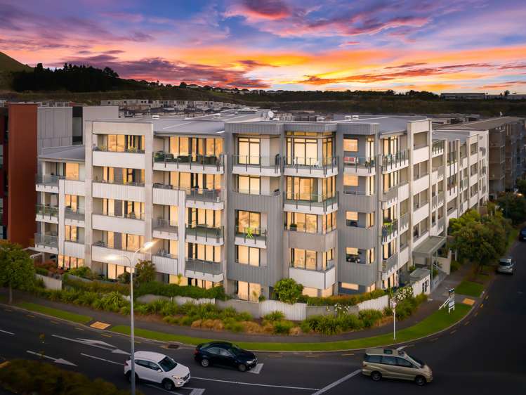 402/2 Bluegrey Avenue Stonefields_16