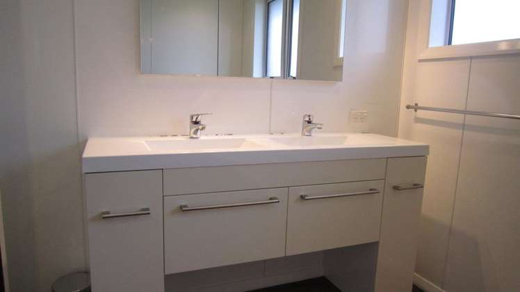 55 Lewin Street Balclutha_4