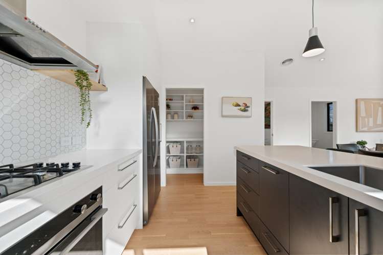 64 Howden Drive Jacks Point_5