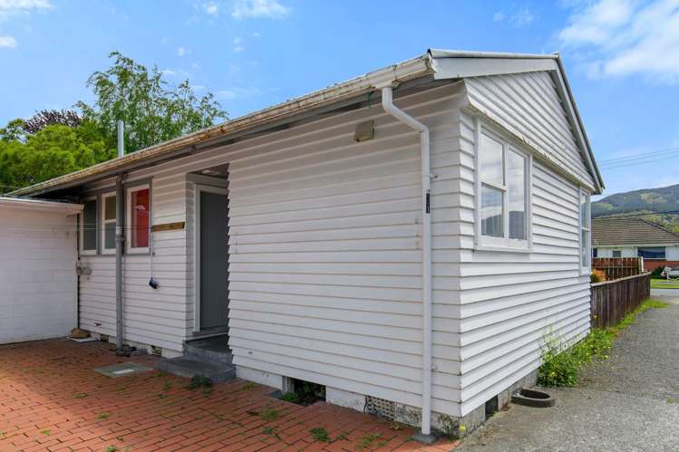 1 & 2/25 Marion Street Silverstream_15