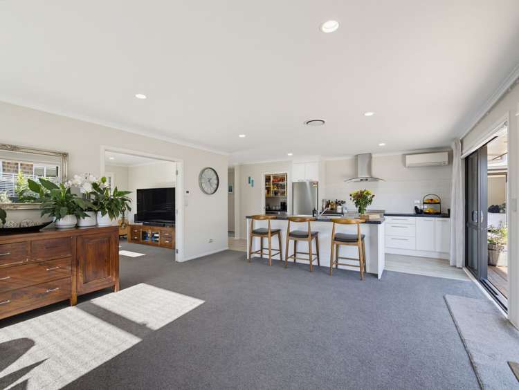 48 Alpers Ridge Leamington_14