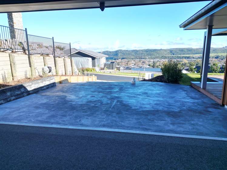 11 Blackhawk Close Kinloch_23