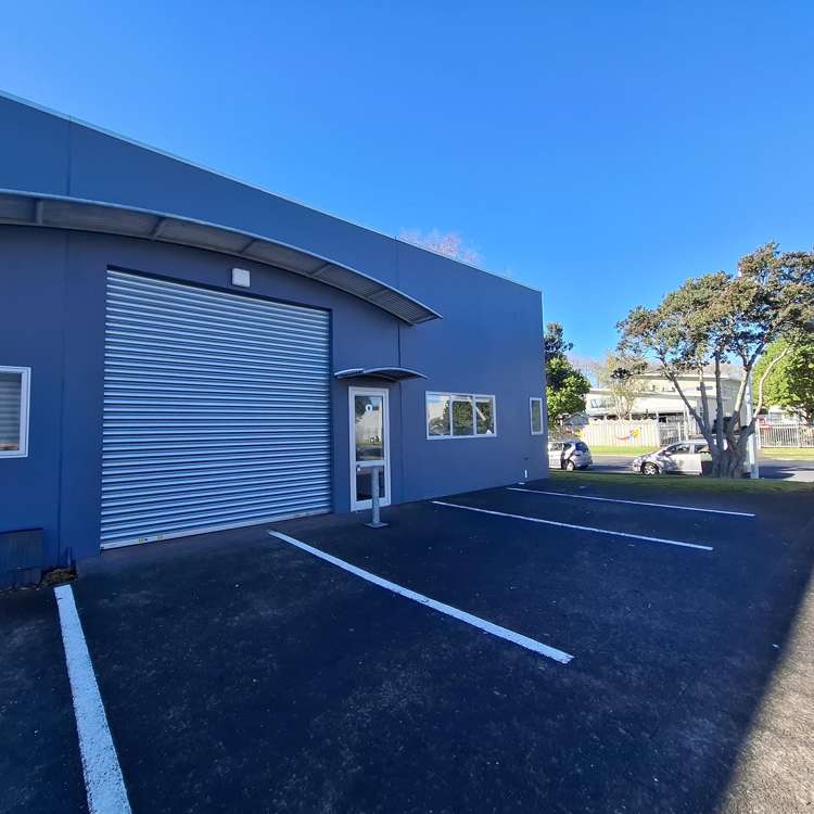9/3 Brick Street Henderson_2