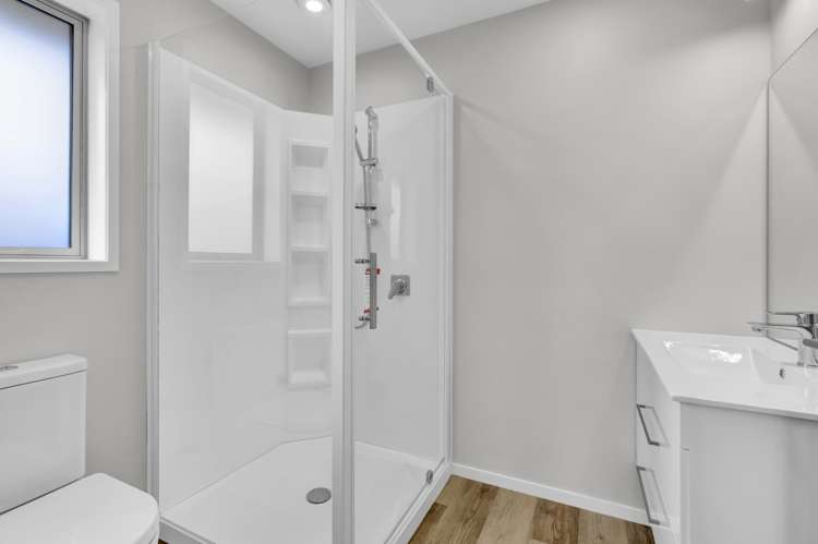 9 Midsummer Avenue Stratford_18