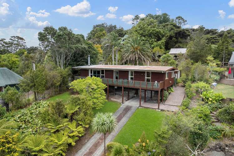 73 Attwood Road Paremoremo_25