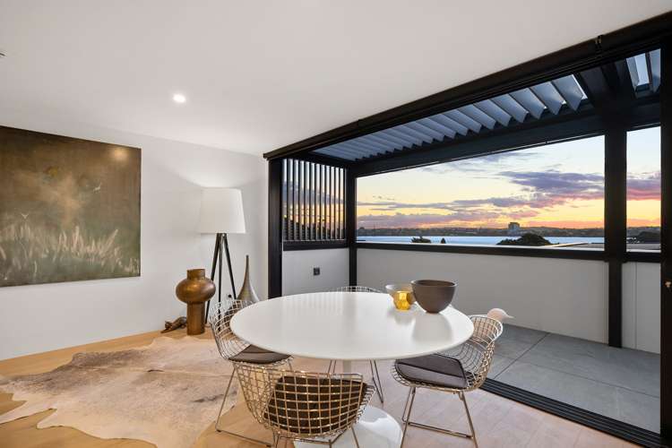 314a Hurstmere Road Takapuna_9