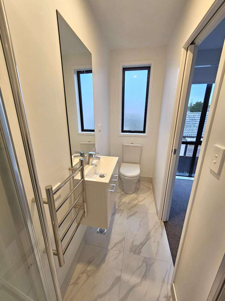 4/3 Fairdale Place Birkdale_5