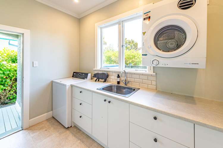 299 Saint Hill Street Wanganui Central_23