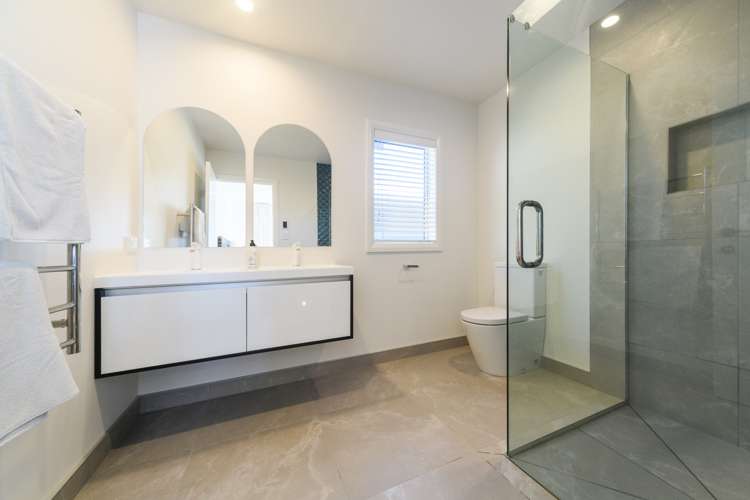 10 Sardinia Grove Fitzherbert_11