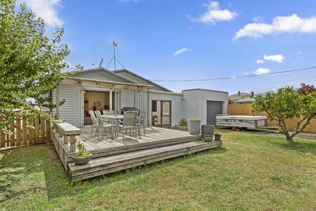 29 Lorenzen Bay Road Raglan_4