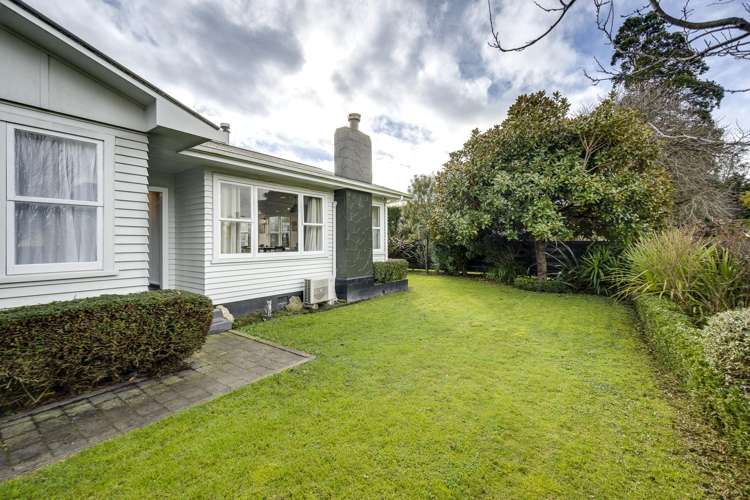1214 Willowpark Road North Mayfair_13
