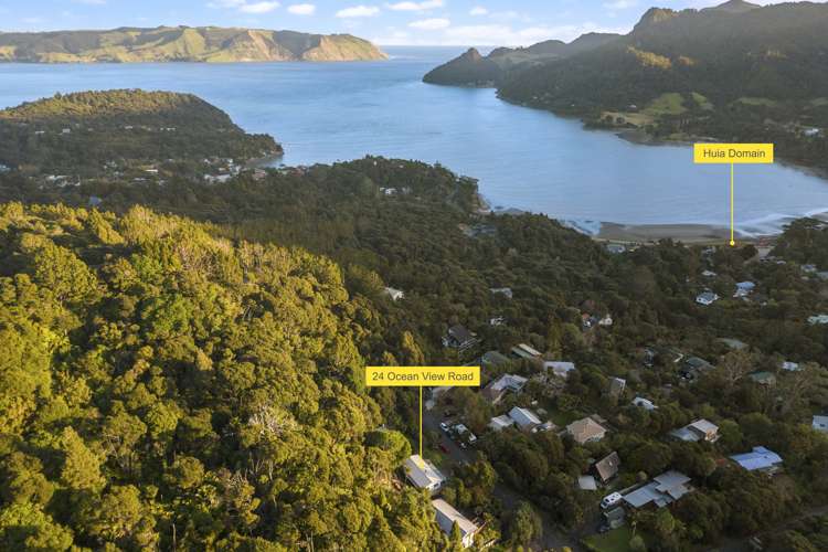 24 Ocean View Road Huia_14