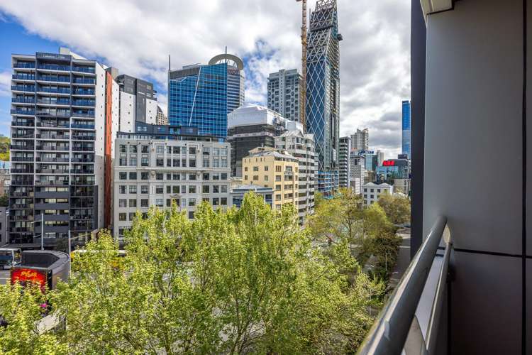 906/18 Beach Road Auckland Central_19