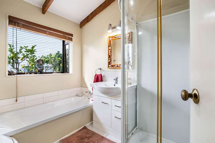 16A Scott Road Stanmore Bay_14