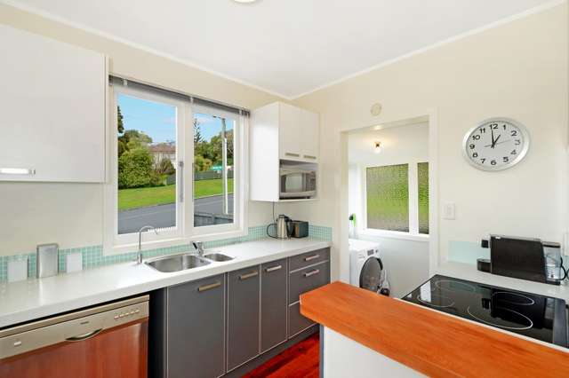 1/14 Hogans Road Glenfield_2