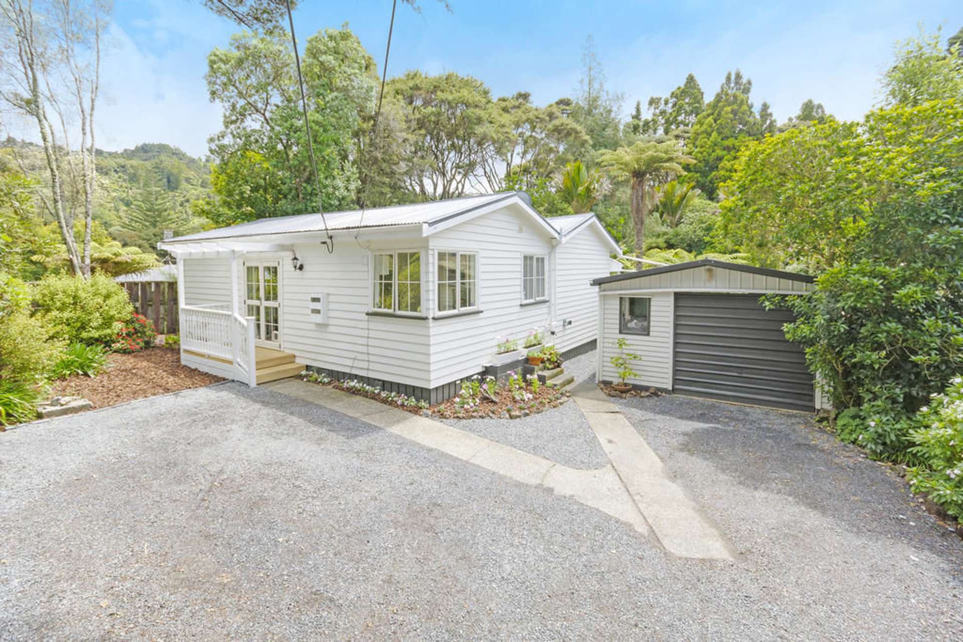 127 Woodlands Park Road Titirangi_0