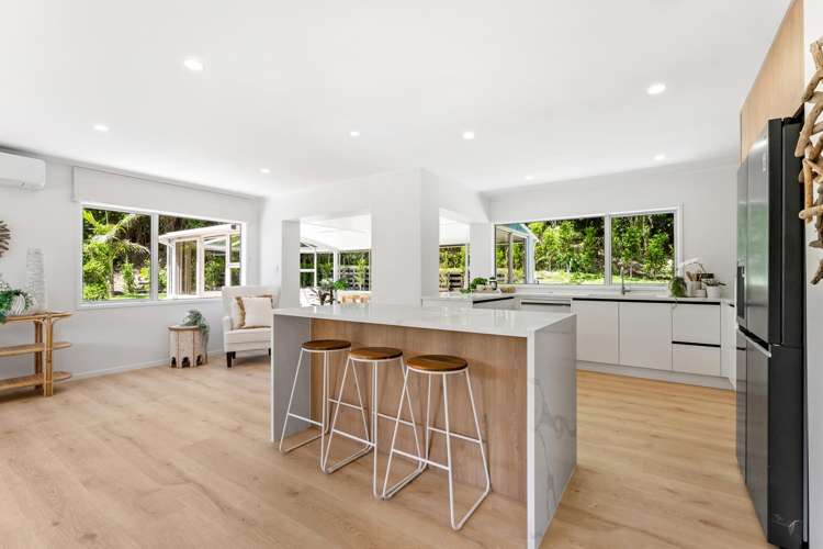 36B The Circle Manly_8