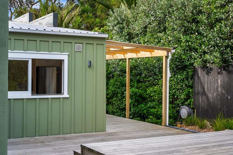 70 Seaview Road Piha_21