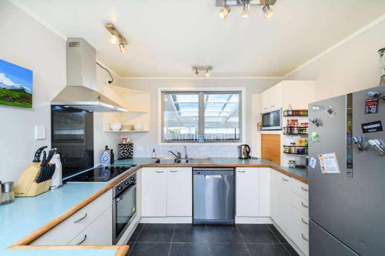 29 Cavendish Crescent Awapuni_7