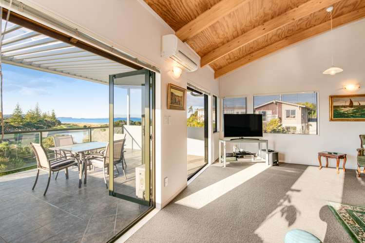 3/42 Amorino Drive Red Beach_6