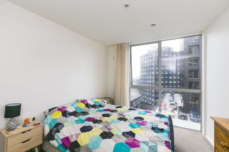 302/9 Gilmer Terrace Wellington Central_5