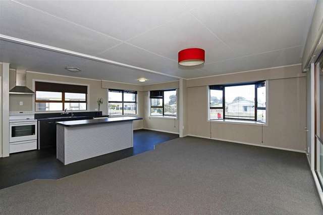 193 Tasman Street Opunake_4