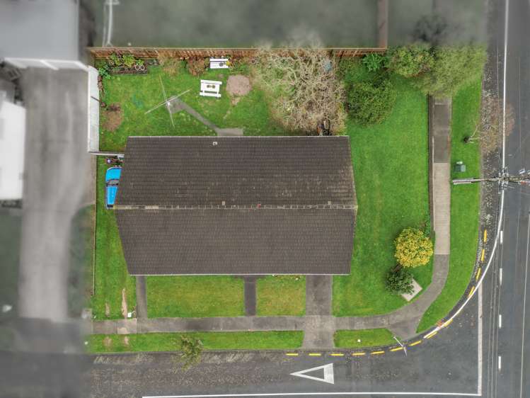 2 Tanekaha Street Stokes Valley_15