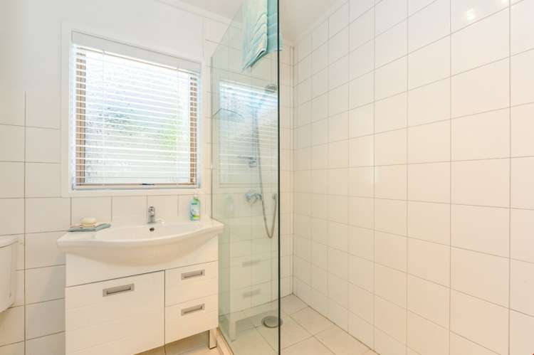 4/24 Campbell Road Royal Oak_17