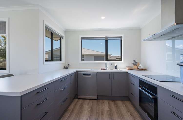 14 Woodley Road Richmond_11