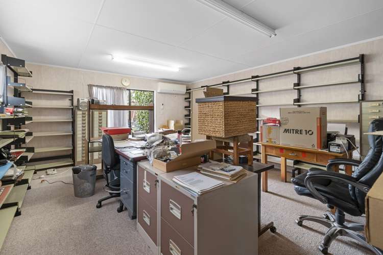 8 Henare Street West End_17