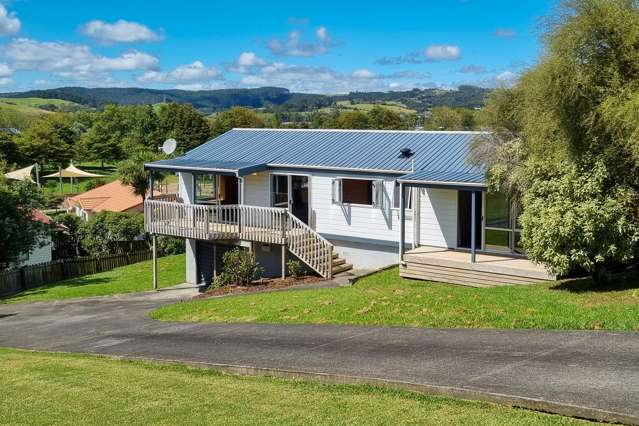 Charming First Home Opportunity in Helensville