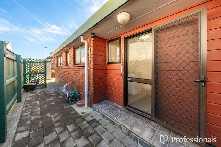 65 Totara Crescent Woburn_13