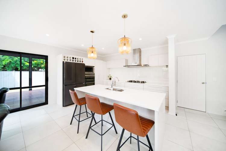 41 Andalusian Way Karaka_4