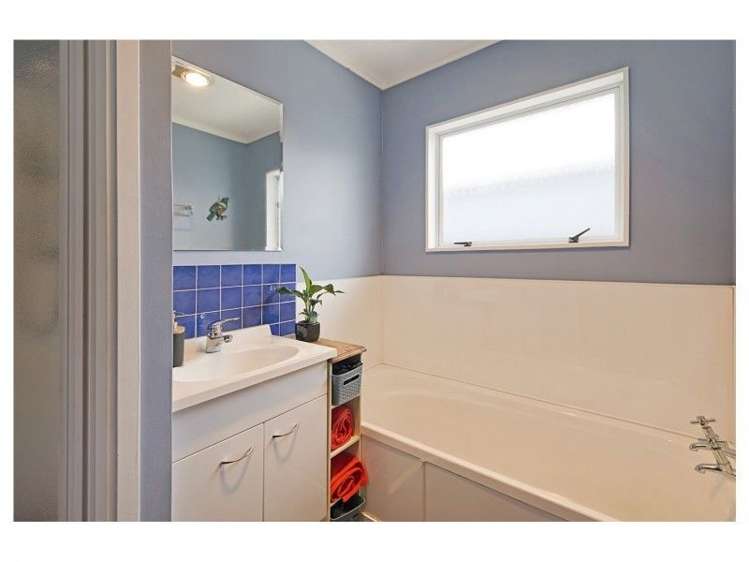 2/27 Manson Avenue Stoke_10