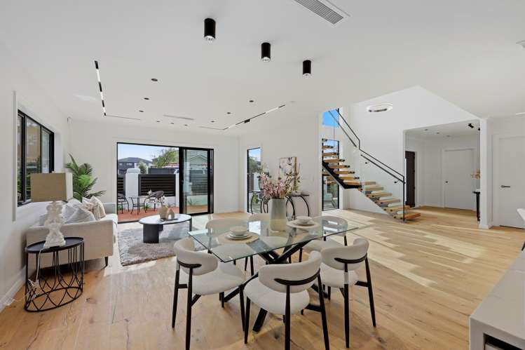 6A Gulf Crest Bucklands Beach_16
