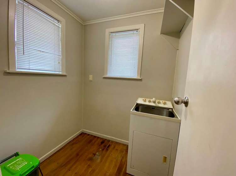 42 Beaumonts Way Manurewa_10