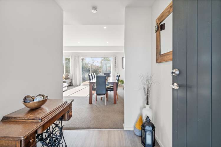 16 Burnham School Road_0