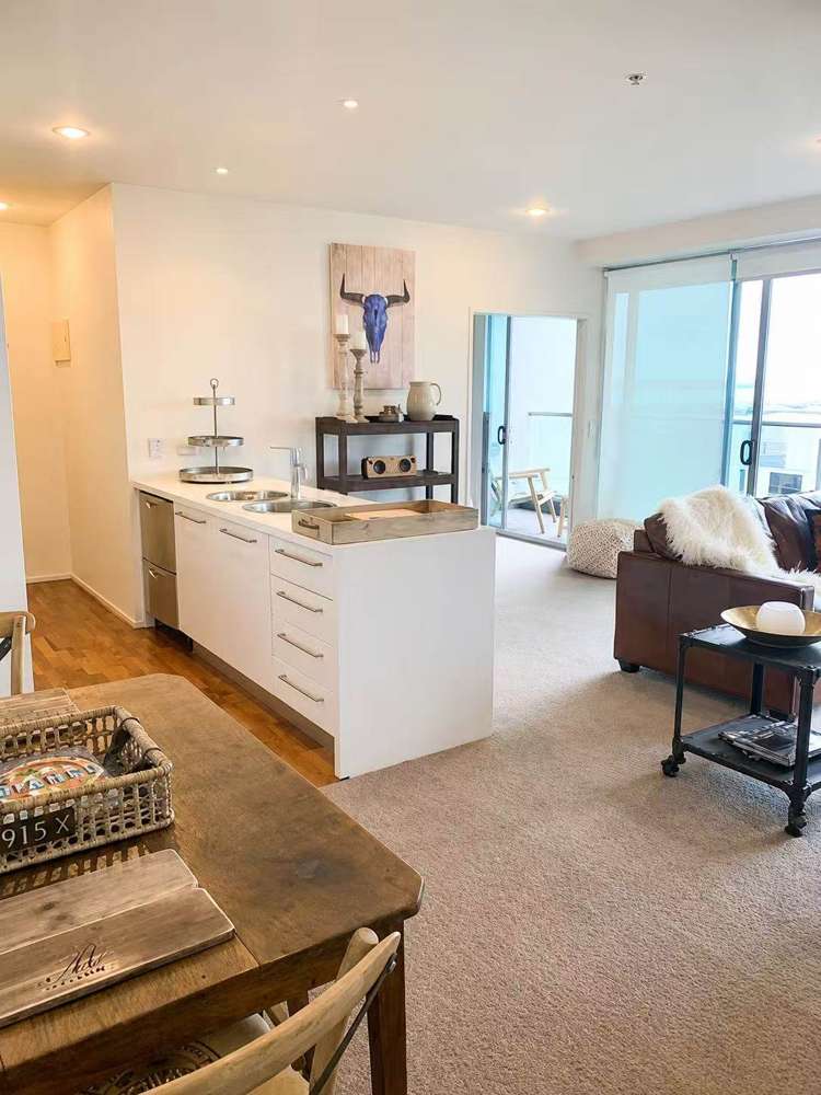 607/2 Beach Road_2