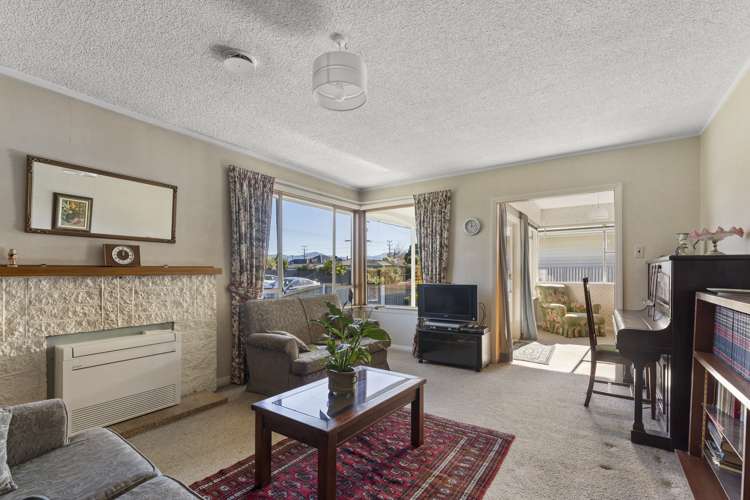 5 Glenroy Crescent Springlands_7