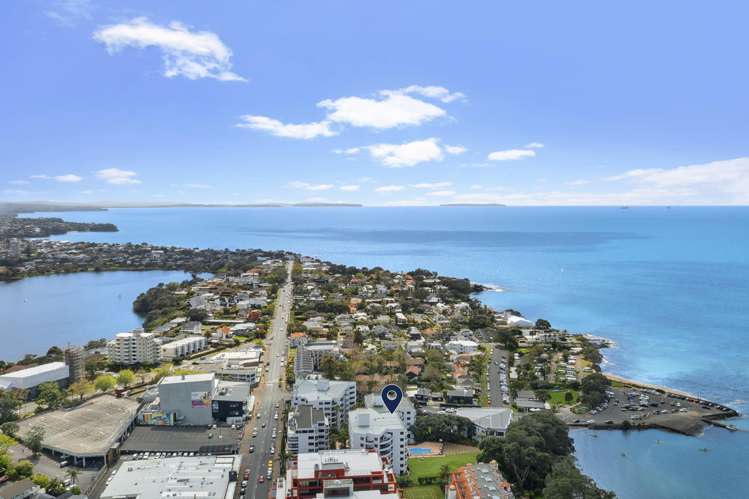 6b/173 Hurstmere Road Takapuna_31