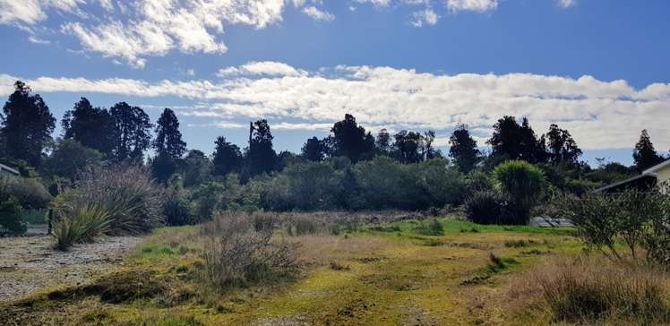 15 Nyhon Place Haast_4