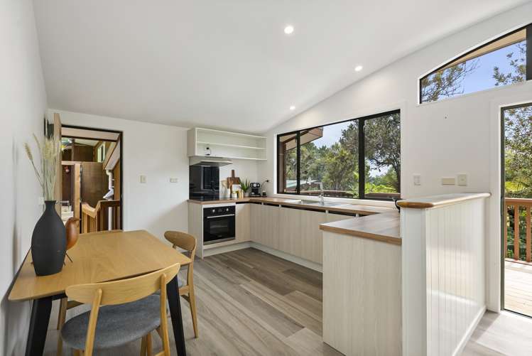 19 Te Aute Ridge Road Waitakere_14