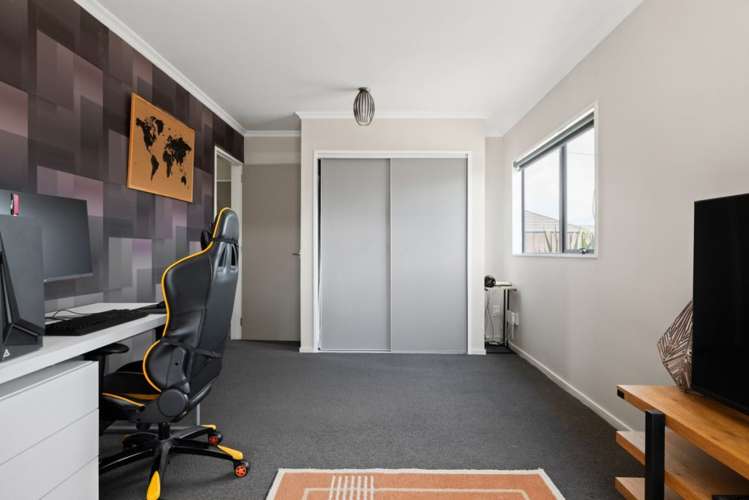 2/10 Chisnall Street Stoke_25