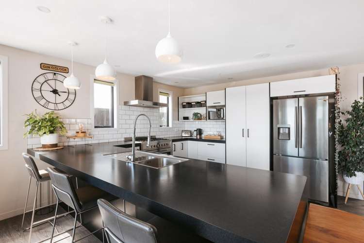 16 Gyle Place Pyes Pa_6