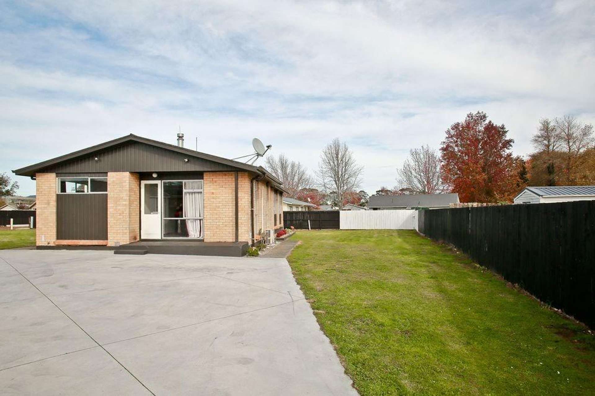 8 Meyer Place 11330_0