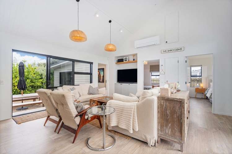 119 Sands Crescent Matarangi_11